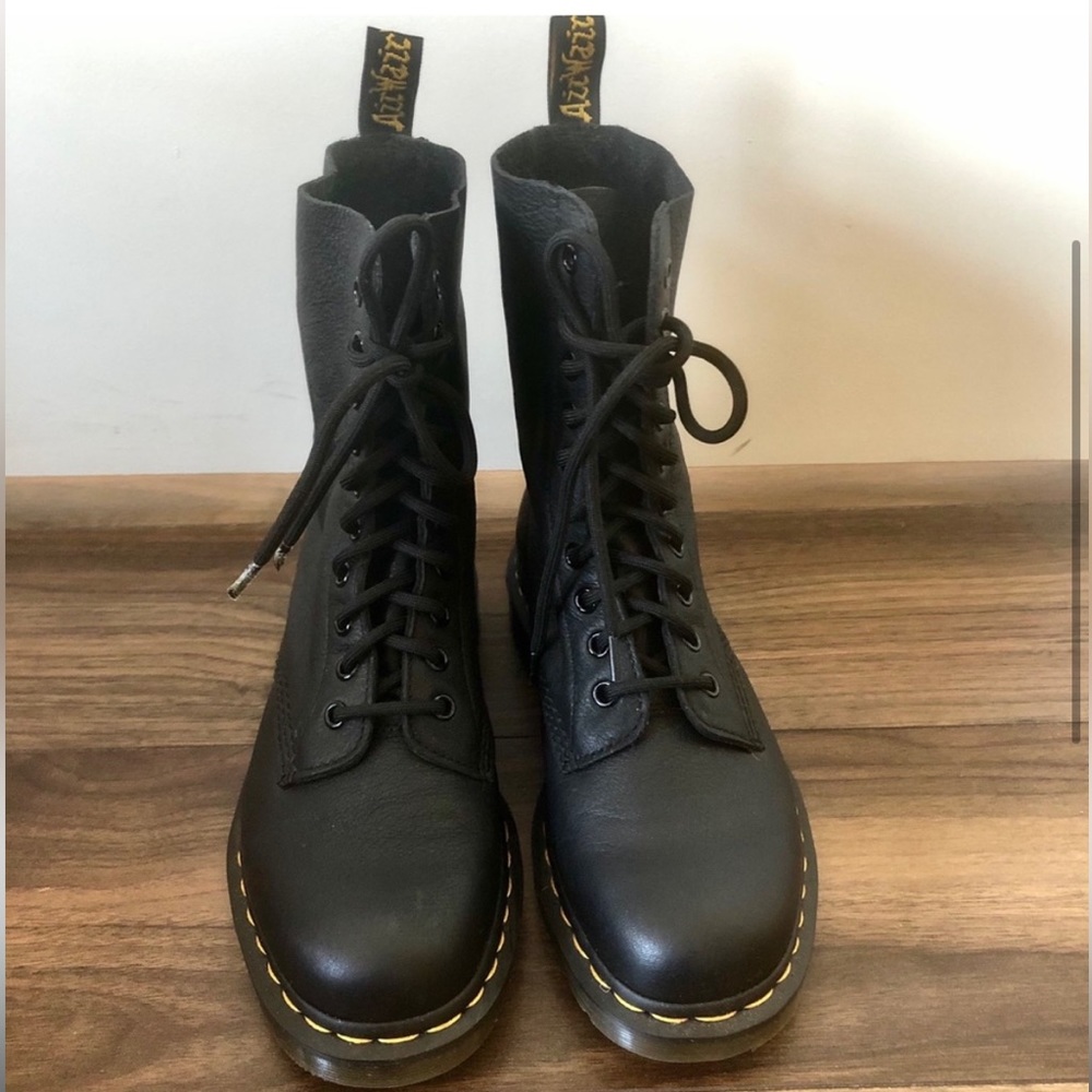 Dr. Martens 1490 boots